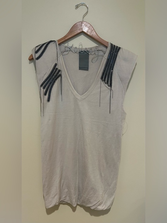 Laneus Tops - LANEUS Women's Embellished V-Neck NWT in Light Gray Made in Italy 100% Cotton L